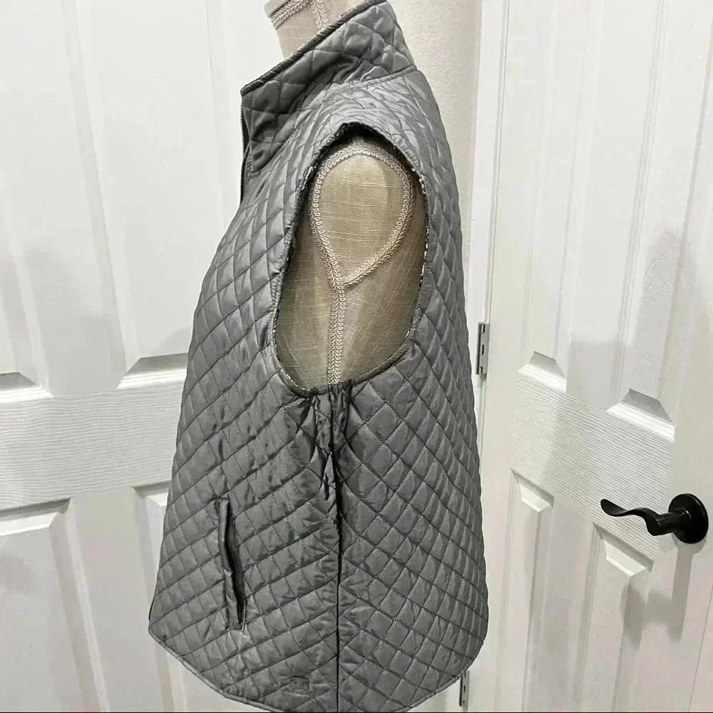 Albion Activology reversible puffer vest like new